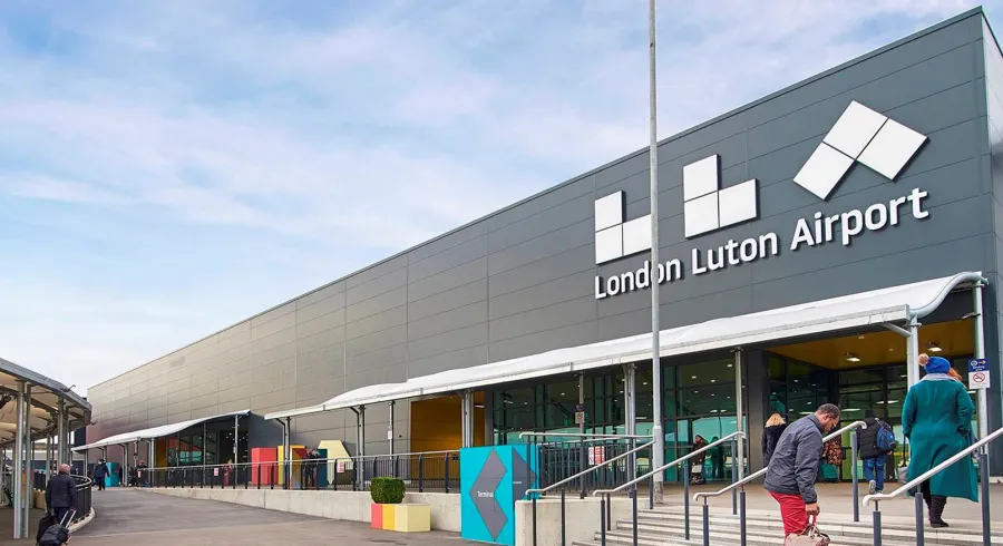 Airport Taxi from High Wycombe to Luton Airport